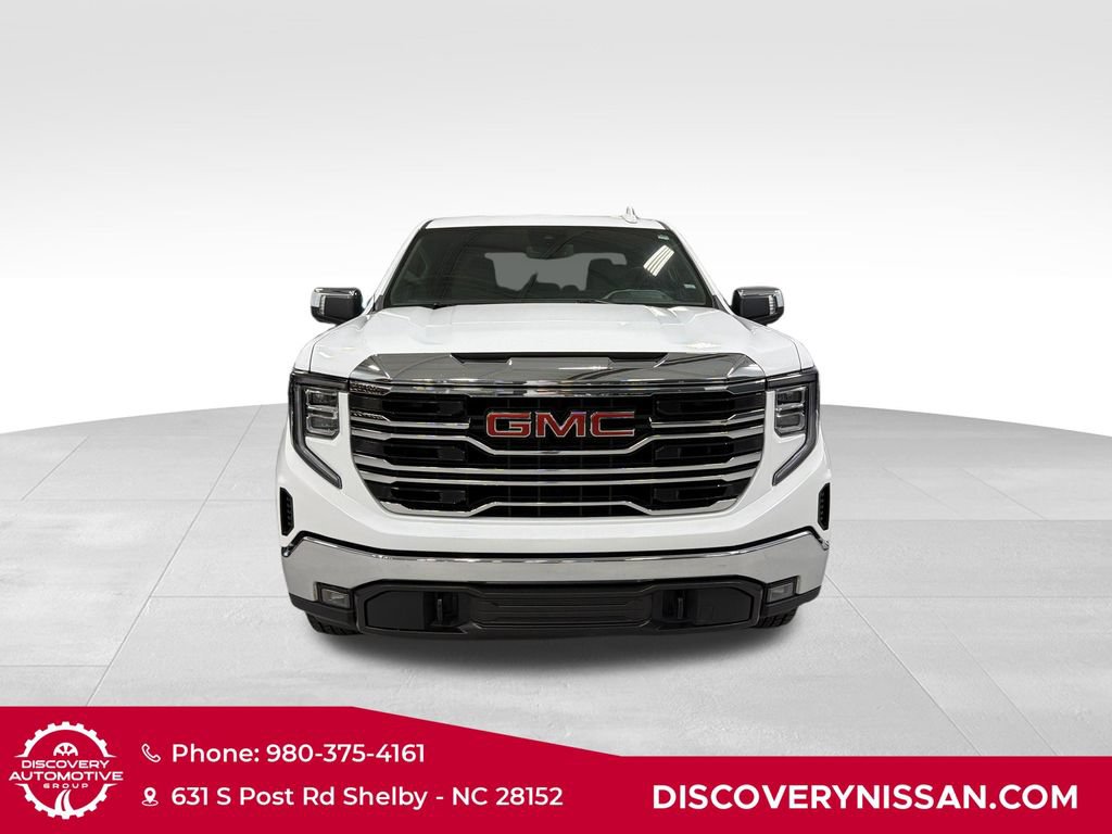 Used 2025 GMC Sierra 1500 SLT AWD/4WD image 2