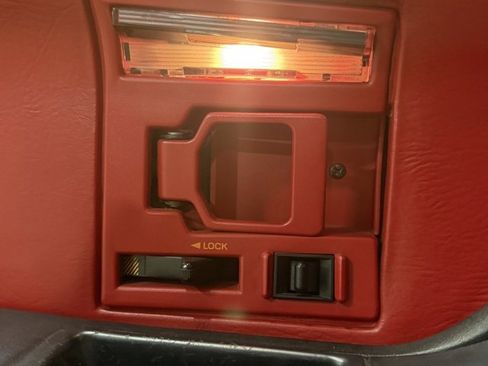 Used 1992 Chevrolet Corvette Coupe image 17