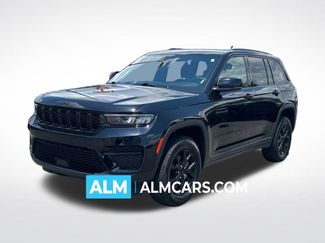 Used 2025 Jeep Grand Cherokee Altitude AWD/4WD video 1