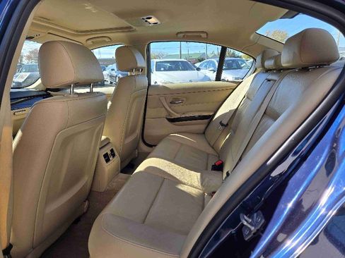 Used 2011 BMW 328i xDrive Sedan image 10