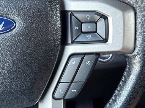 Used 2018 Ford F150 Lariat AWD/4WD image 36