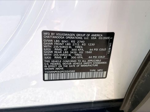 Used 2023 Volkswagen ID.4 Pro S AWD/4WD image 34