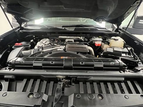 Used 2024 Chevrolet Silverado 2500 ZR2 w/ Technology Package image 63