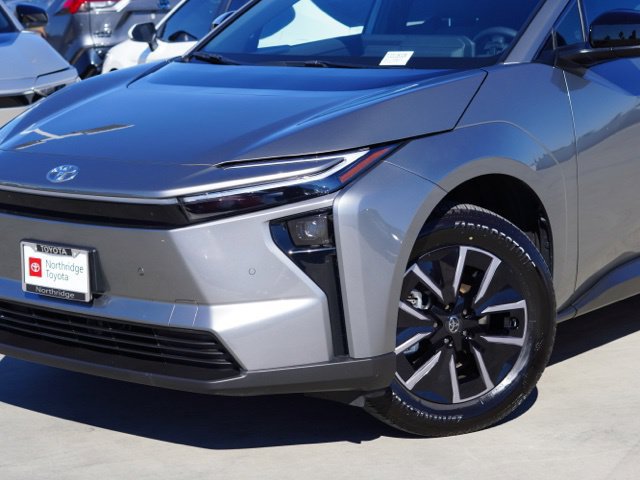 Used 2026 Toyota bZ FWD image 5