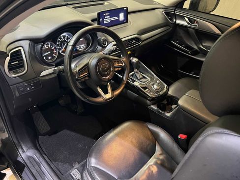 Used 2022 MAZDA CX-9 Touring Plus image 2