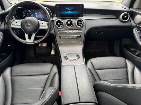 Used 2022 Mercedes-Benz GLC 300 4MATIC image 11