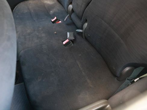 Used 2011 Nissan Cube 1.8 S w/ Interior Designer Pkg FWD image 10
