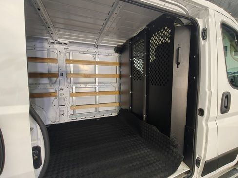 Used 2025 RAM ProMaster 2500 w/ U-Haul Equipment Group FWD image 19
