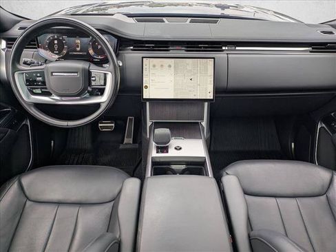 Used 2025 Land Rover Range Rover SE AWD/4WD image 19