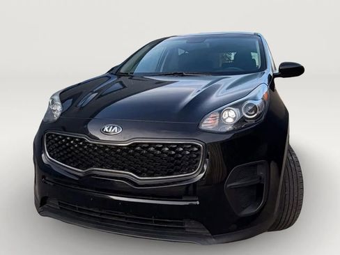 Used 2019 Kia Sportage LX image 1