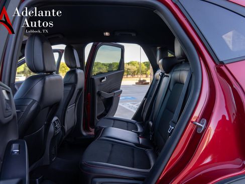 Used 2025 Ford Escape ST-Line AWD/4WD image 8