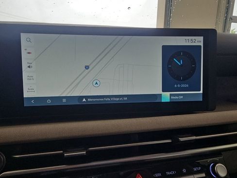 Certified 2025 Hyundai Tucson SEL AWD/4WD image 18