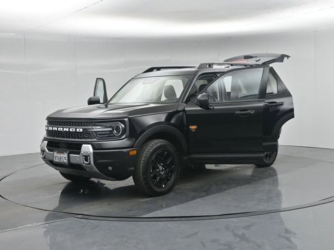 Certified 2025 Ford Bronco Sport Badlands image 34