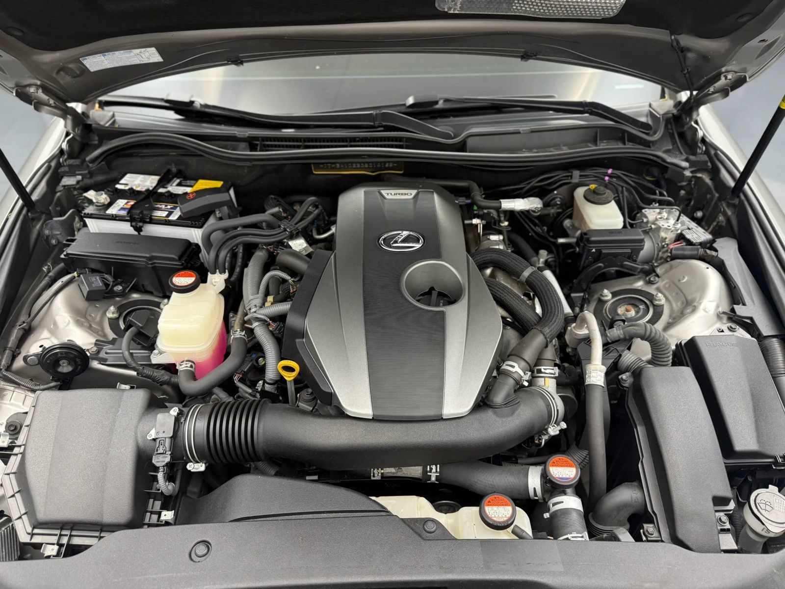 Used 2016 Lexus IS 200t RWD image 15