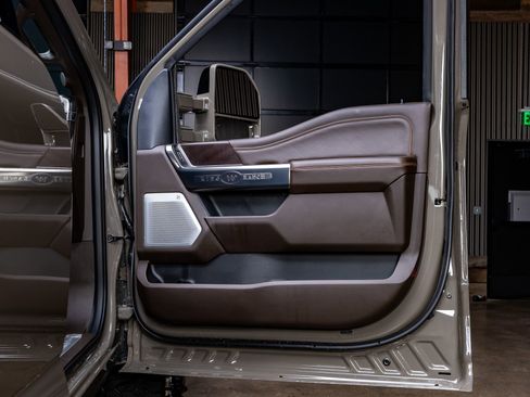 Used 2026 Ford F350 King Ranch w/ Chrome Package image 37