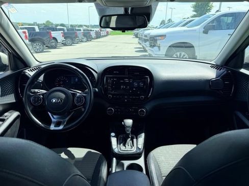 Used 2020 Kia Soul EX FWD image 6