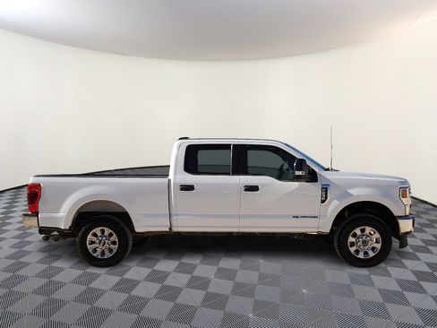 Used 2022 Ford F250 XLT w/ XLT Value Package AWD/4WD image 5