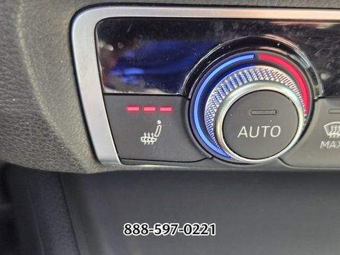 Used 2021 Audi Q3 2.0T Premium AWD/4WD image 24