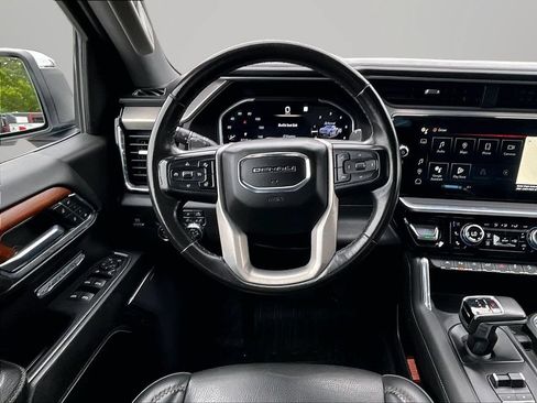 Used 2022 GMC Sierra 1500 Denali w/ Technology Package AWD/4WD image 6