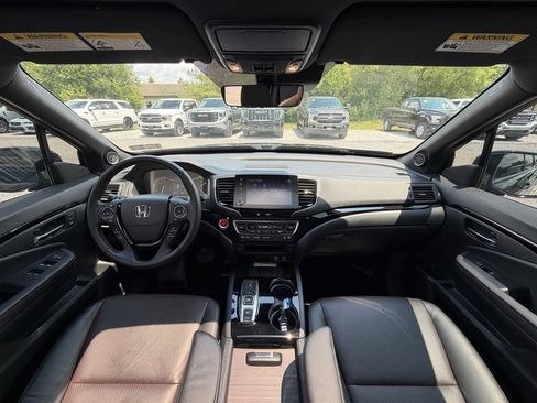 Used 2023 Honda Ridgeline Black Edition image 9