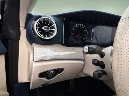 Used 2018 Mercedes-Benz E 400 4MATIC Cabriolet image 20