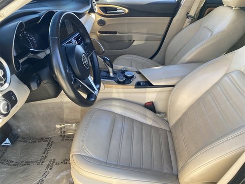 Used 2017 Alfa Romeo Giulia Ti w/ TI Lusso Light Wood Package image 19