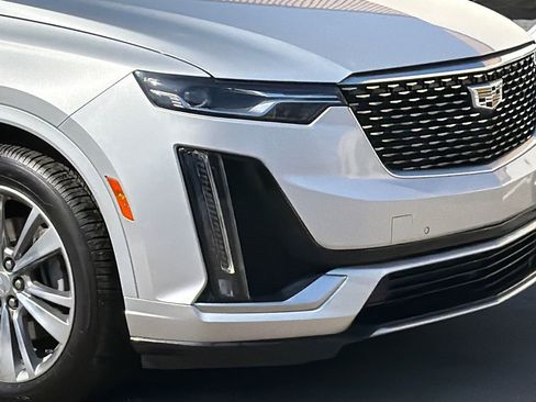 Used 2020 Cadillac XT6 Premium Luxury w/ LPO, Floor Liner Package image 5