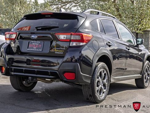 Used 2021 Subaru Crosstrek 2.5i Sport w/ Moonroof Package image 18