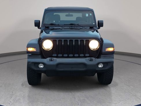 Used 2019 Jeep Wrangler Sport image 2