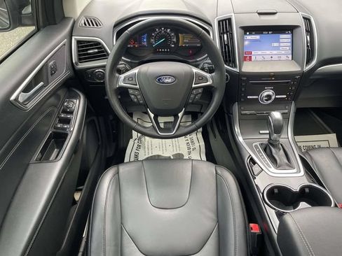 Certified 2017 Ford Edge Titanium w/ Technology Package FWD image 13