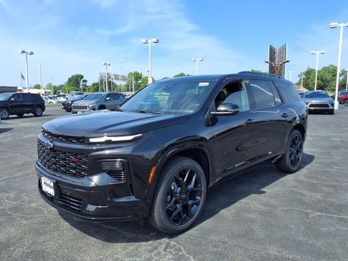 New 2025 Chevrolet Traverse RS w/ LPO, Floor Liner Package image 8