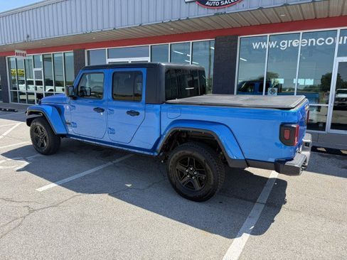 Used 2021 Jeep Gladiator Sport AWD/4WD image 4