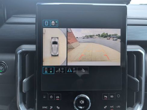 Used 2026 GMC Acadia Elevation w/ Elevation Premium Package FWD image 20