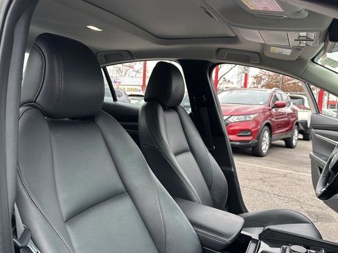 Used 2024 MAZDA MAZDA3 s image 34