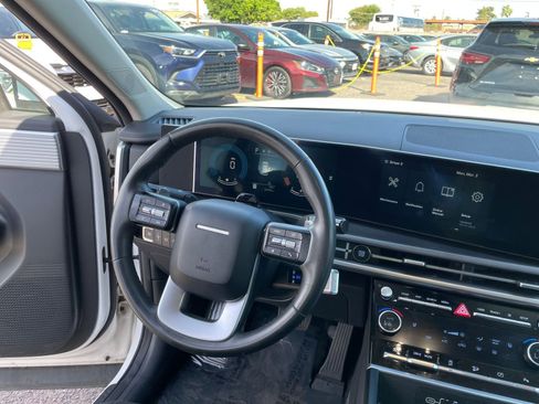 Used 2024 Hyundai Santa Fe SEL image 36