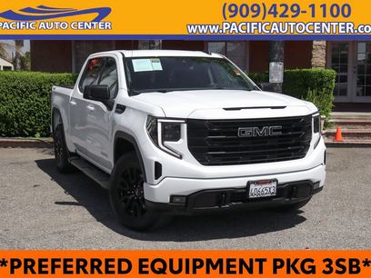 Used 2024 GMC Sierra 1500 Elevation w/ LPO, Elevation Black Package