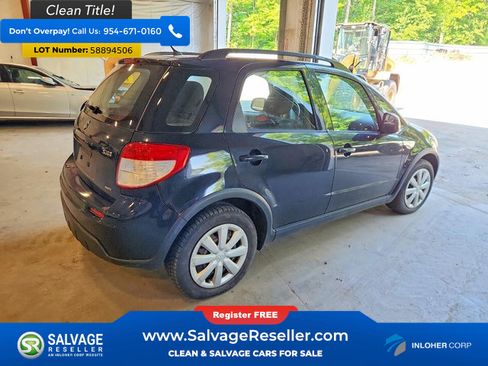 Used 2011 Suzuki SX4 AWD Hatchback image 4