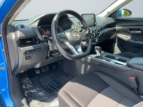 Used 2024 Nissan Sentra SV FWD image 11