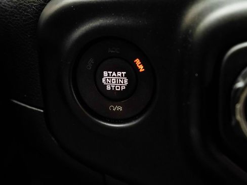 Used 2022 Jeep Wrangler Unlimited Sahara w/ Cold Weather Group AWD/4WD image 29