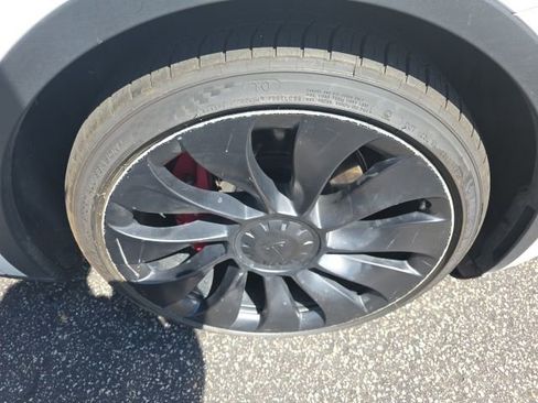 Used 2022 Tesla Model Y Performance AWD/4WD image 4