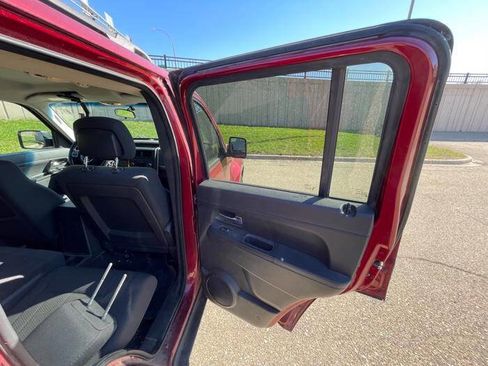 Used 2011 Jeep Liberty Sport w/ Popular Equipment Group image 28