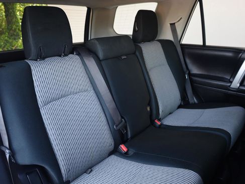 Used 2016 Toyota 4Runner SR5 AWD/4WD image 22