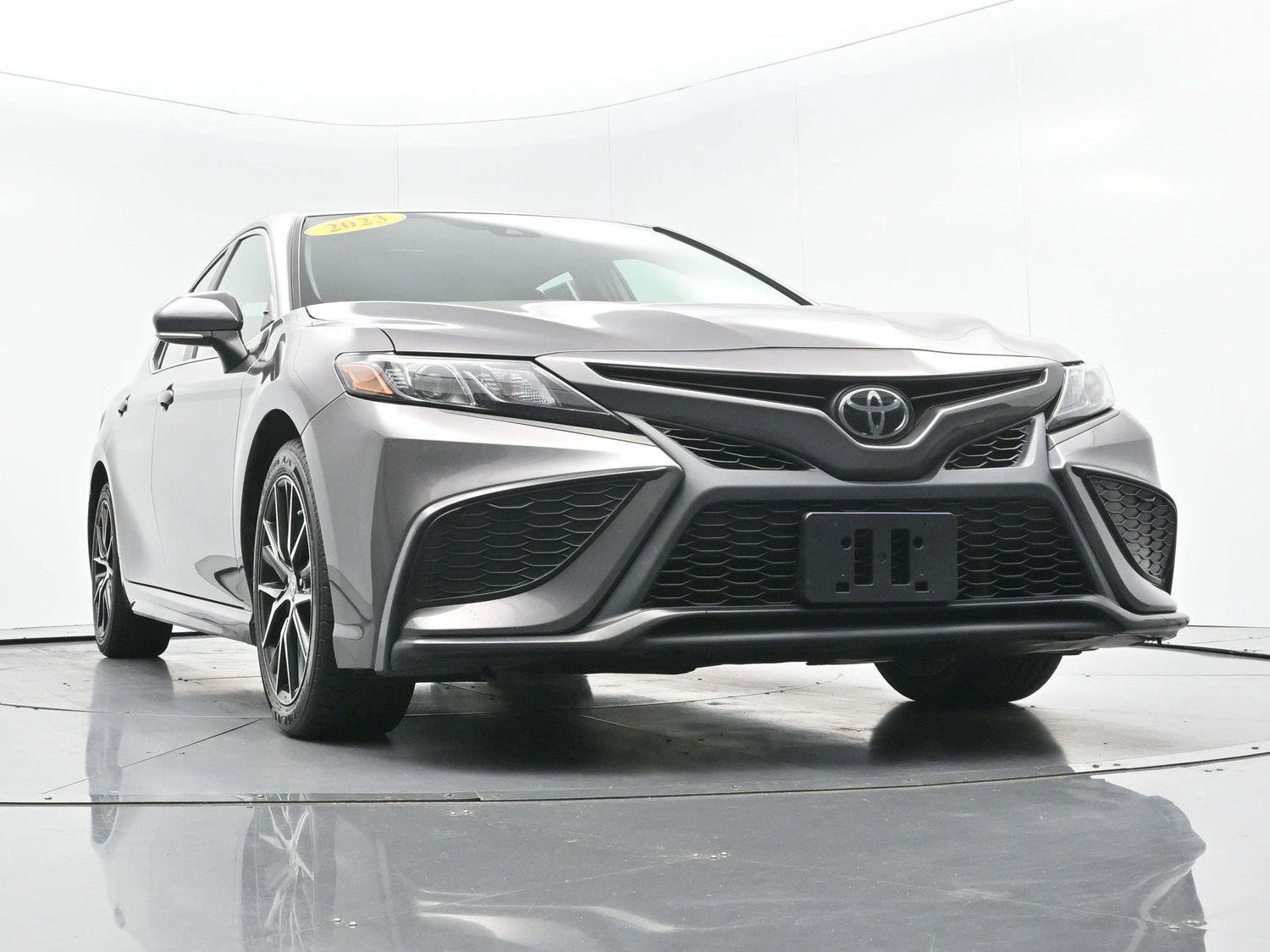 Used 2023 Toyota Camry SE FWD image 38