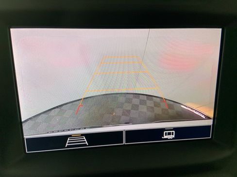 Used 2022 Chevrolet Silverado 1500 Custom image 6