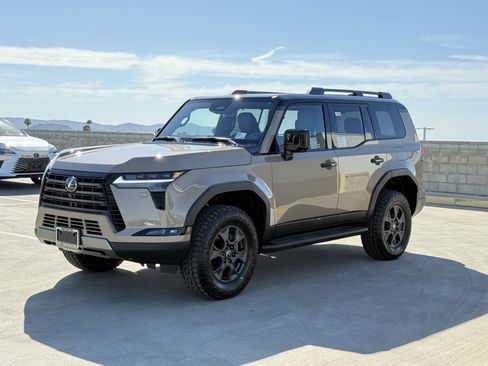 New 2026 Lexus GX 550 AWD/4WD image 8