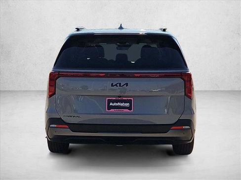 Used 2026 Kia Carnival SX w/ SX Dark Edition Package FWD image 20