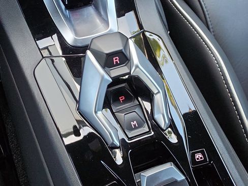 Used 2021 Lamborghini Huracan EVO RWD image 19