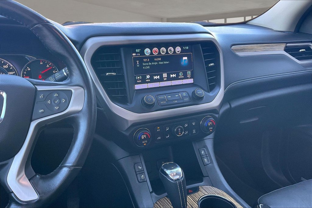 Used 2019 GMC Acadia Denali w/ Technology Package AWD/4WD image 10