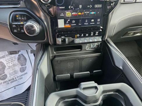 Used 2022 RAM 1500 Limited w/ Body Color Bumper Group AWD/4WD image 23