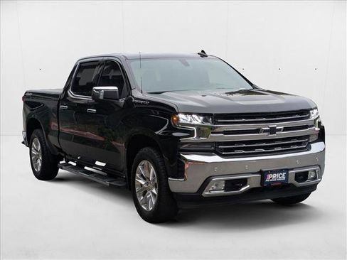 Used 2019 Chevrolet Silverado 1500 LTZ w/ LTZ Plus Package image 3